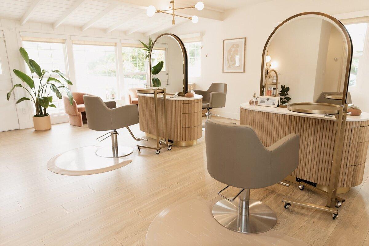 Cách đặt tên salon tóc hay, thời thượng và ấn tượng
